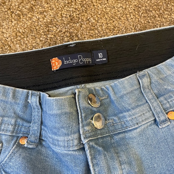 Distressed jeans - Picture 3 of 3